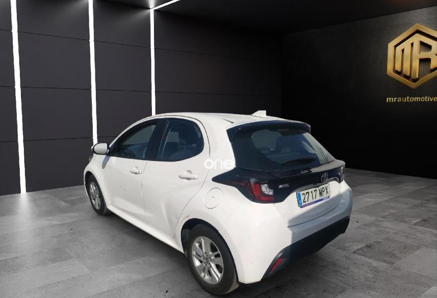TOYOTA Yaris 2024
