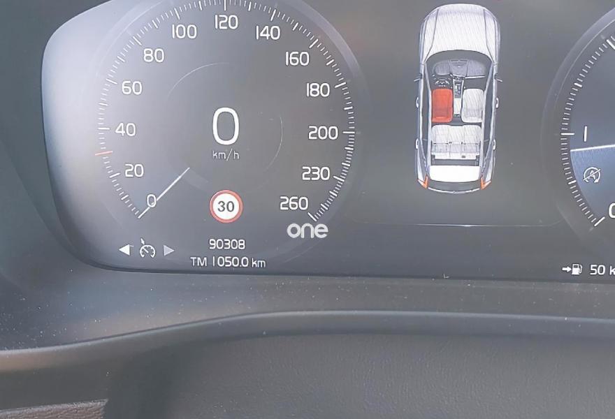 VOLVO XC40 2020