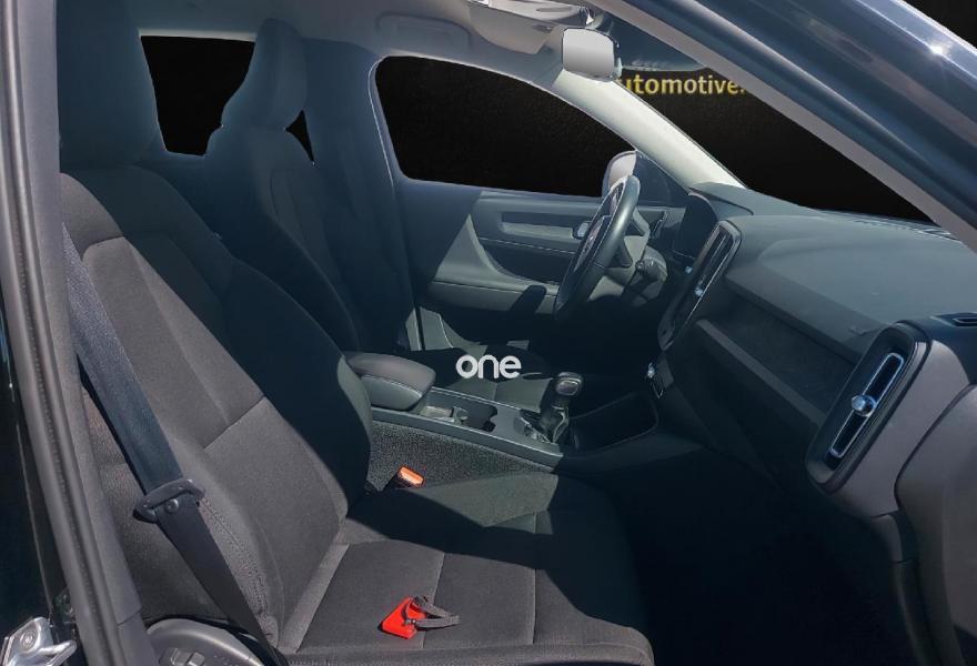 VOLVO XC40 2020