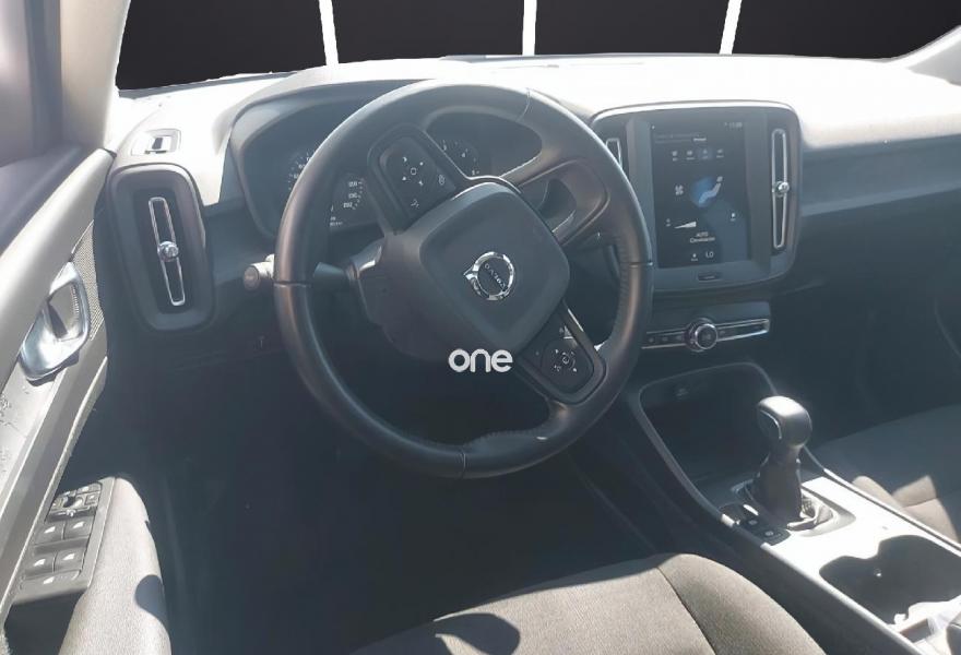 VOLVO XC40 2020
