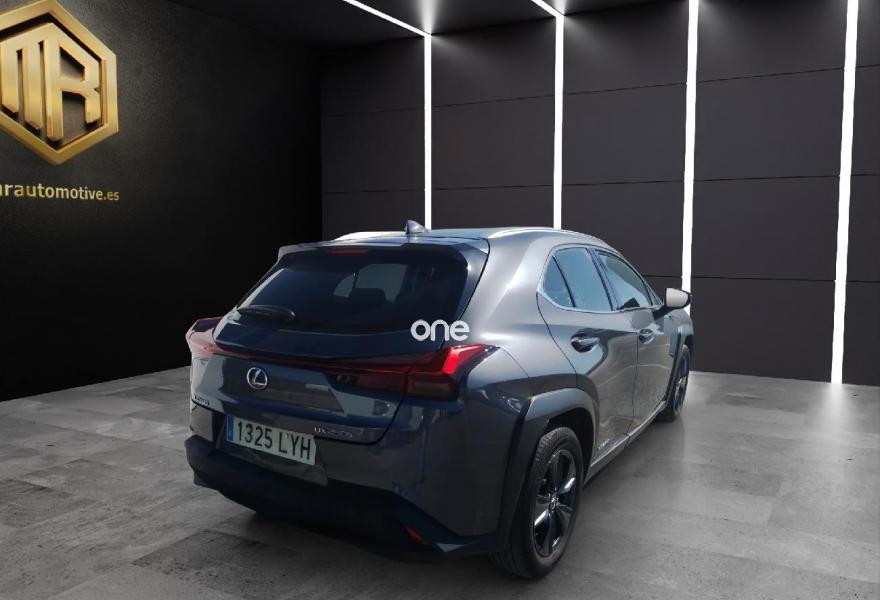 LEXUS UX 2022