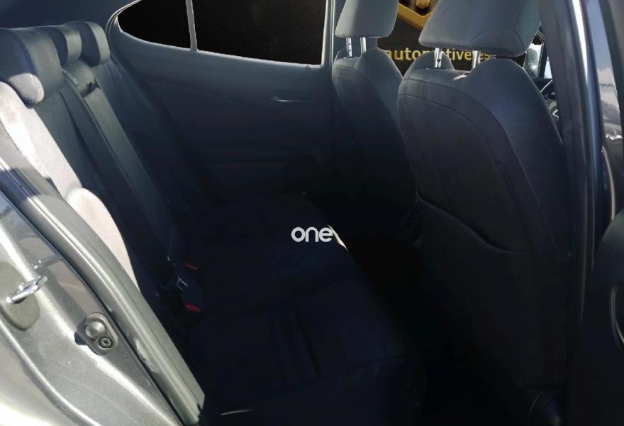 LEXUS UX 2022