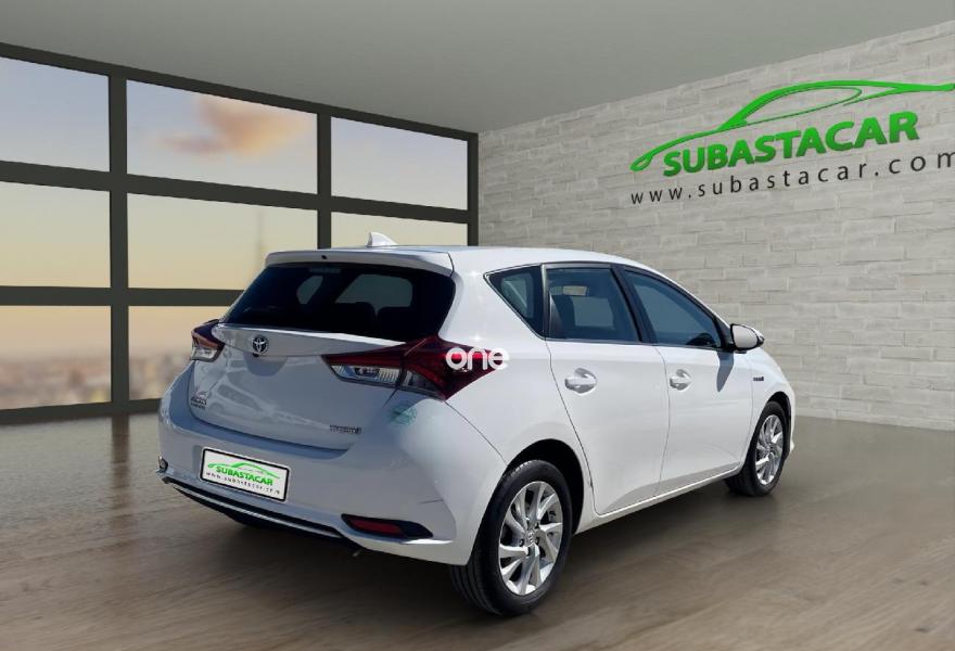 TOYOTA Auris 2019