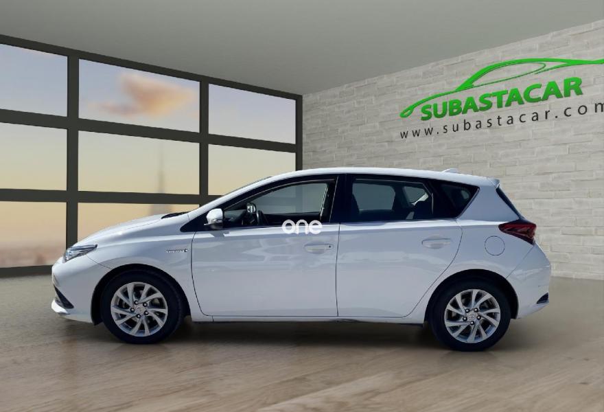 TOYOTA Auris 2019