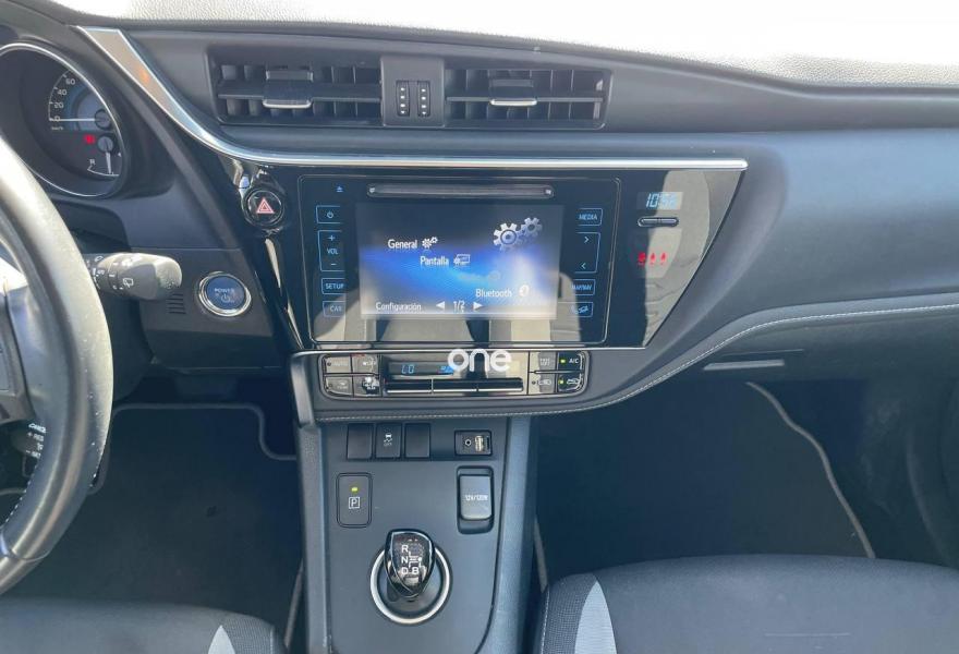 TOYOTA Auris 2019