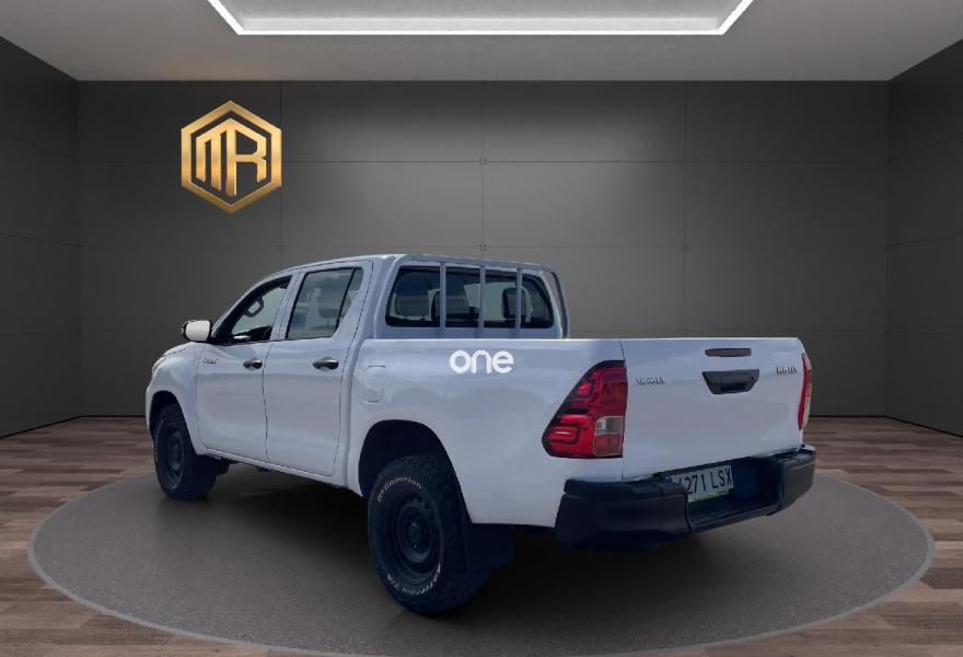 TOYOTA Hilux 2021