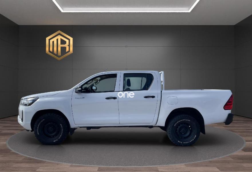 TOYOTA Hilux 2021