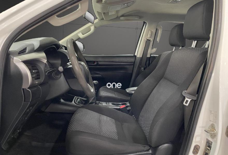 TOYOTA Hilux 2021