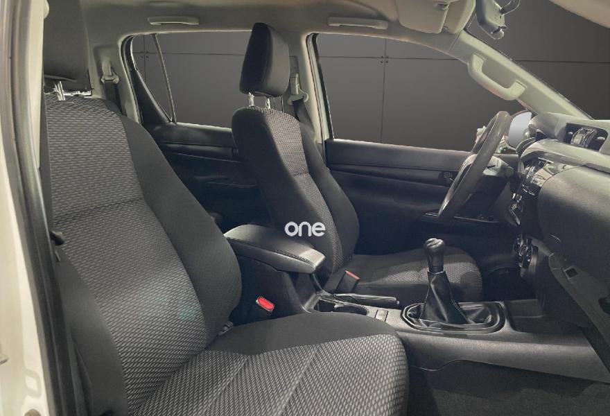 TOYOTA Hilux 2021
