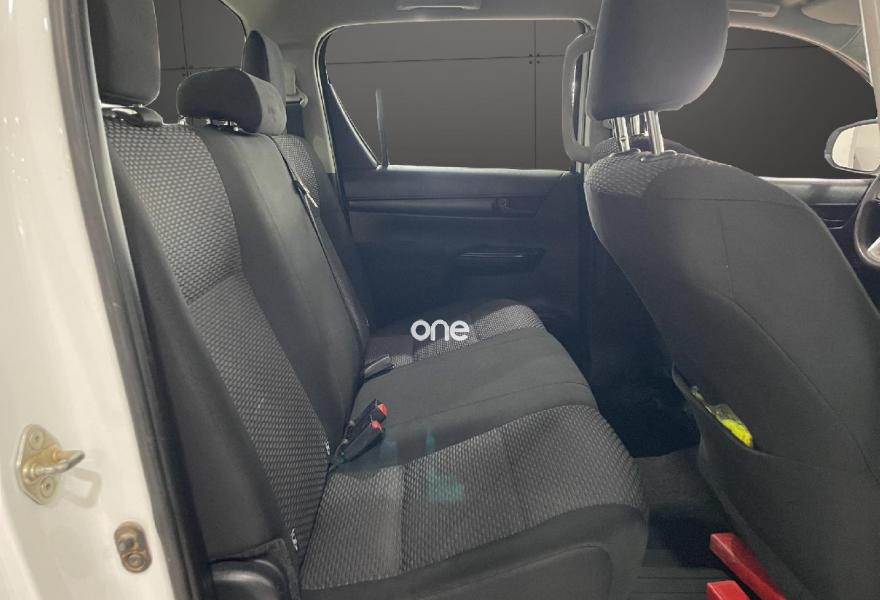 TOYOTA Hilux 2021