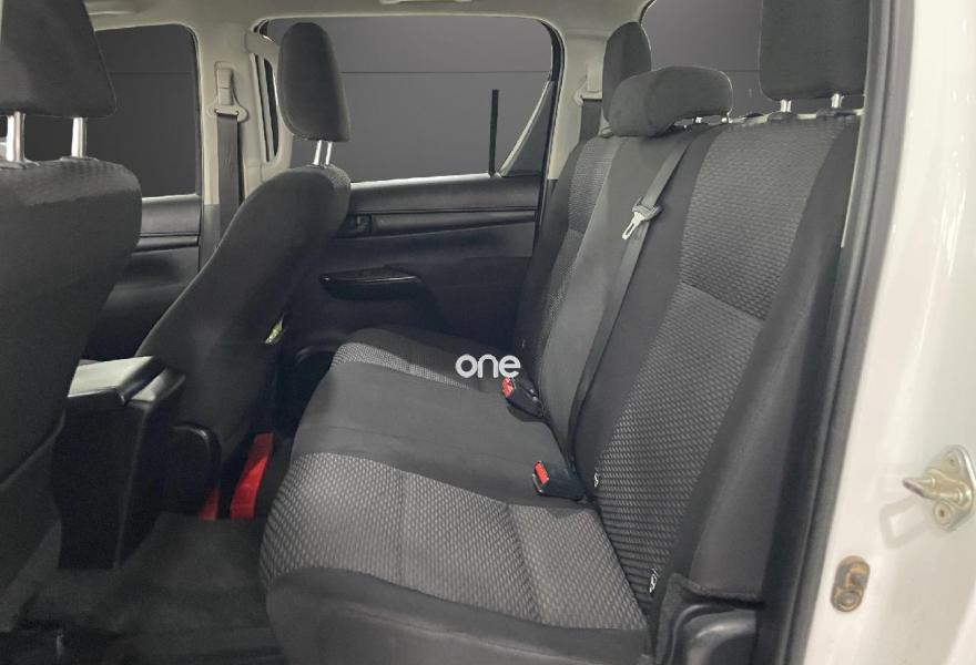 TOYOTA Hilux 2021