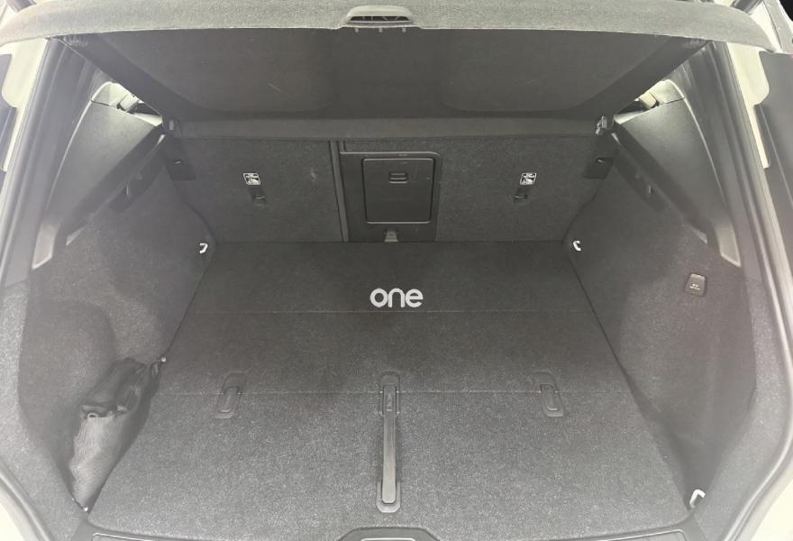 VOLVO XC40 2021