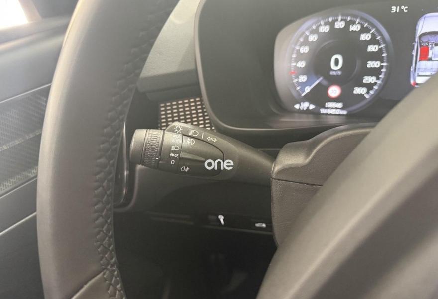 VOLVO XC40 2021