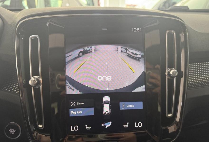 VOLVO XC40 2021