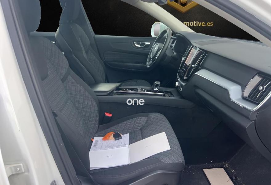 VOLVO XC60 2021