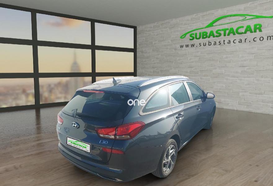 HYUNDAI i30 2022