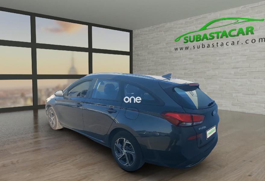 HYUNDAI i30 2022