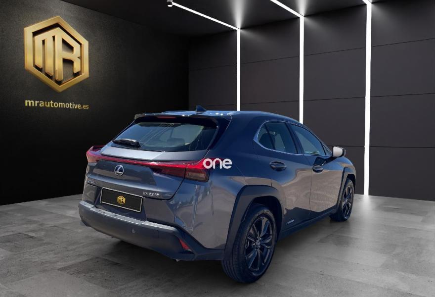 LEXUS UX 2022