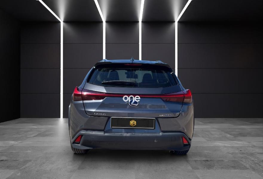 LEXUS UX 2022