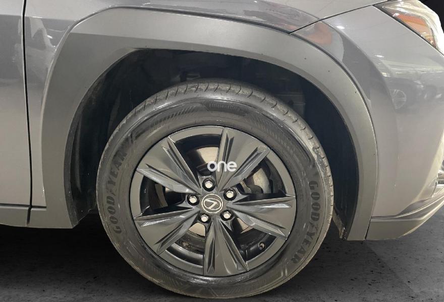 LEXUS UX 2022