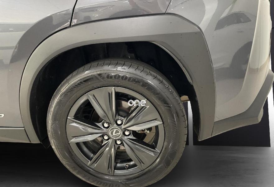 LEXUS UX 2022