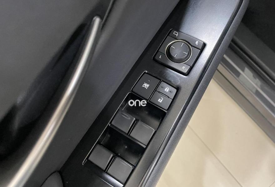 LEXUS UX 2022