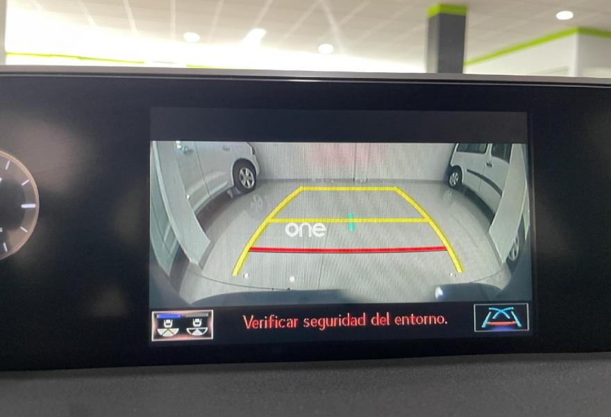 LEXUS UX 2022