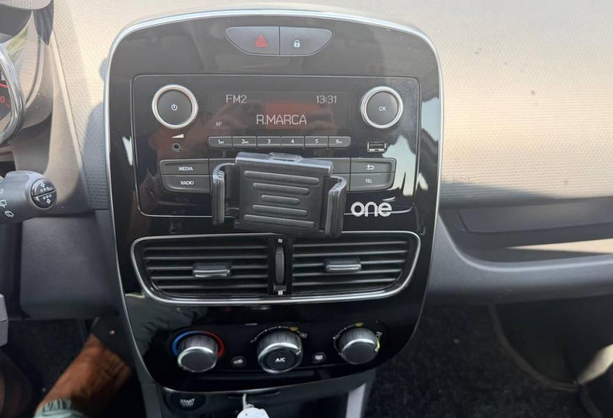 RENAULT Clio 2019