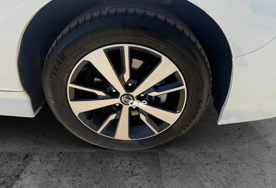 NISSAN Leaf 2021