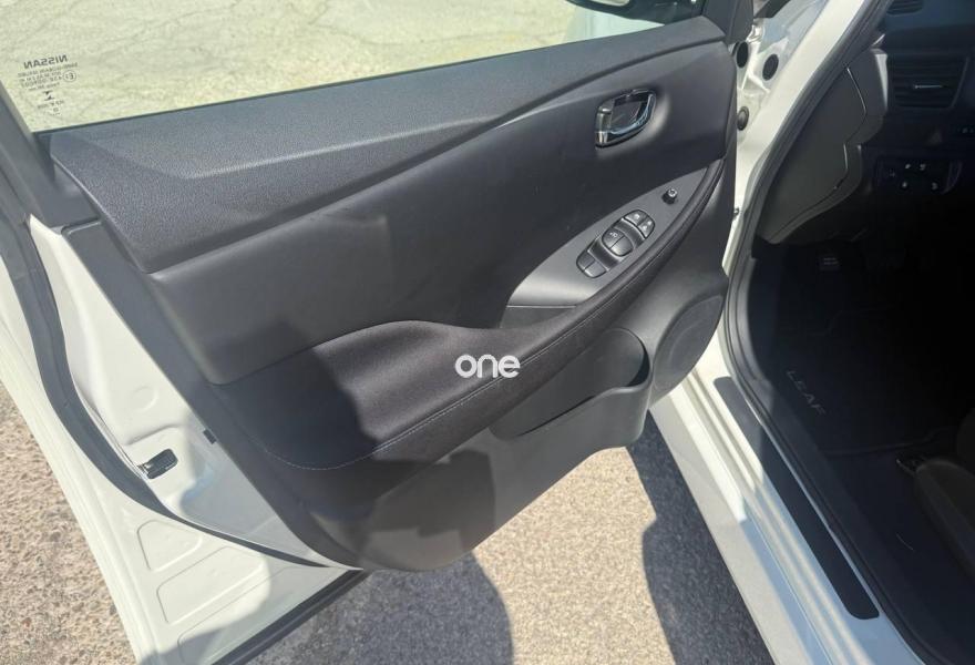 NISSAN Leaf 2021