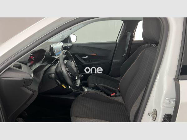 PEUGEOT 2008 2021