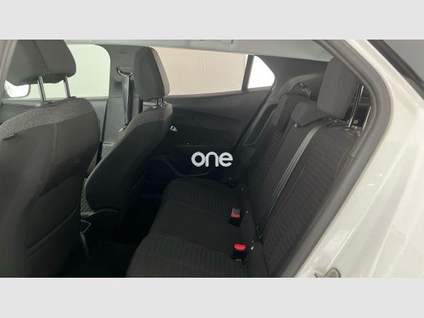 PEUGEOT 2008 2021