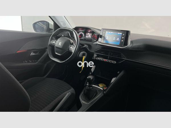 PEUGEOT 2008 2021