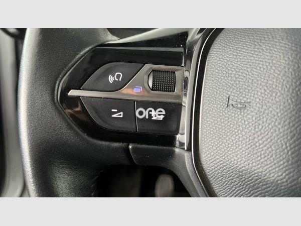 PEUGEOT 2008 2021