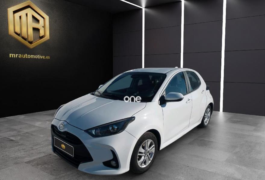 TOYOTA Yaris 2024