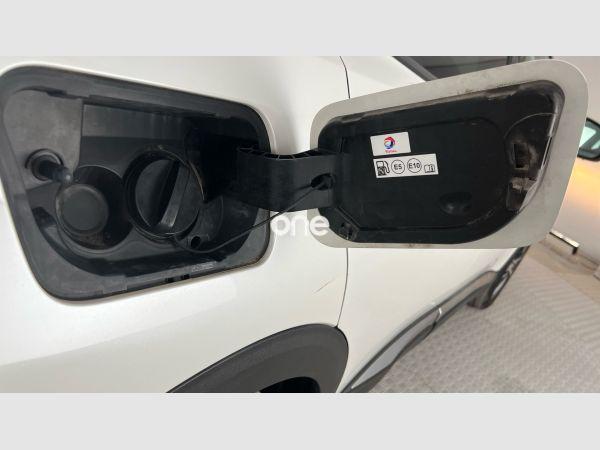PEUGEOT 3008 2018