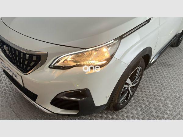 PEUGEOT 3008 2018