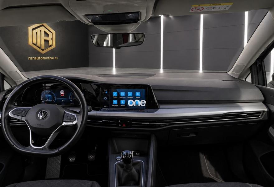 VOLKSWAGEN Golf 2022