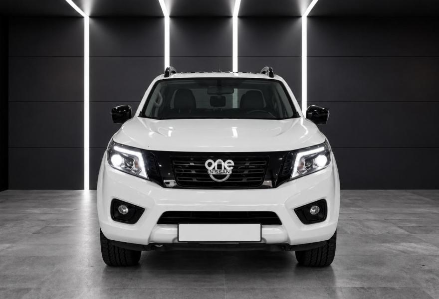 NISSAN Navara 2020