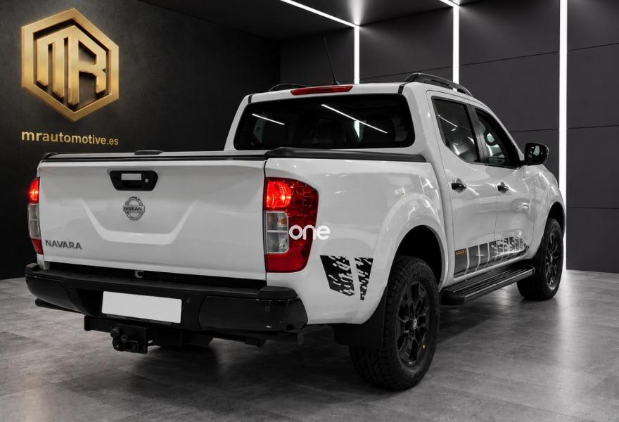 NISSAN Navara 2020