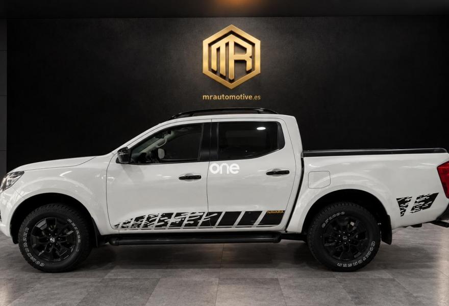 NISSAN Navara 2020