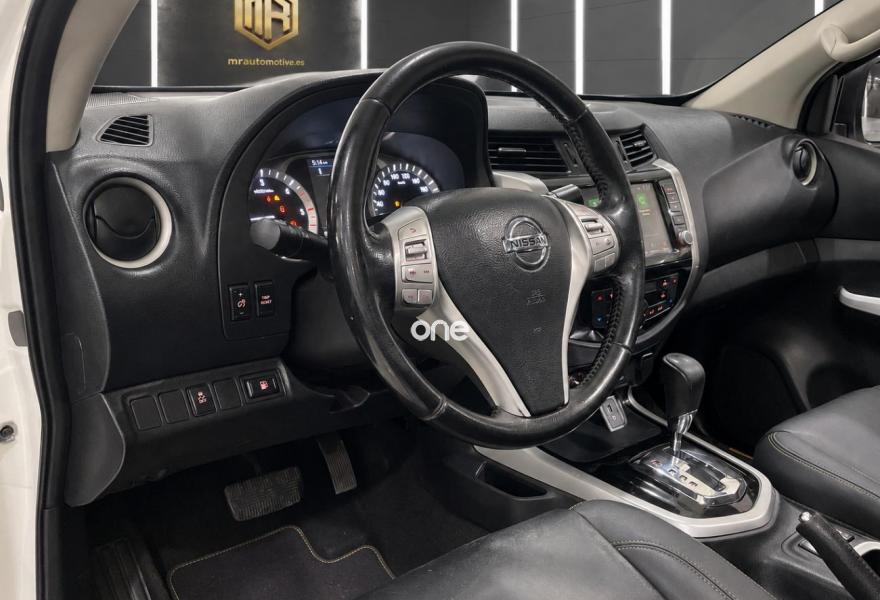 NISSAN Navara 2020