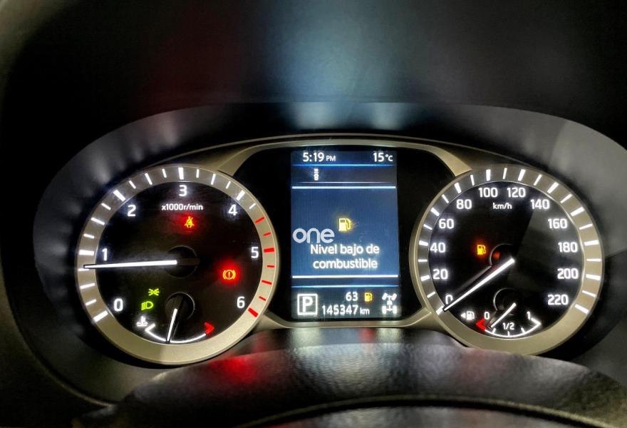 NISSAN Navara 2020